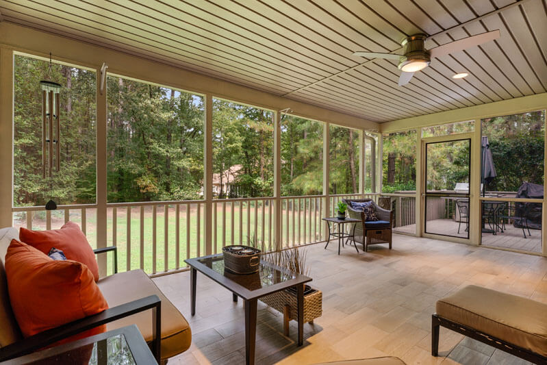 Great room at 8515 Norman Estates Drive in Denver, North Carolina